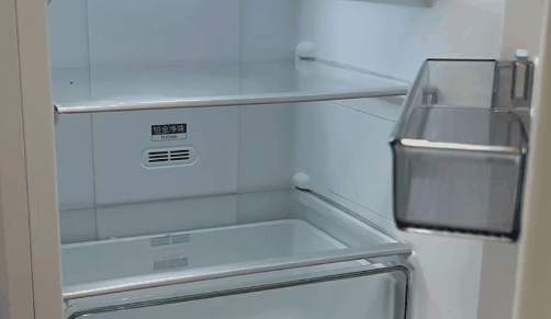新买的冰箱里面需要清洗吗3
